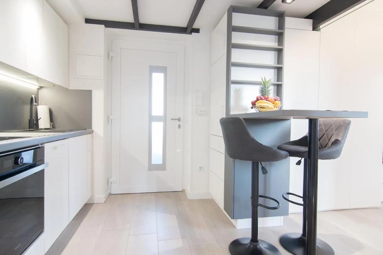 Apartman Giove Pula Lägenhet