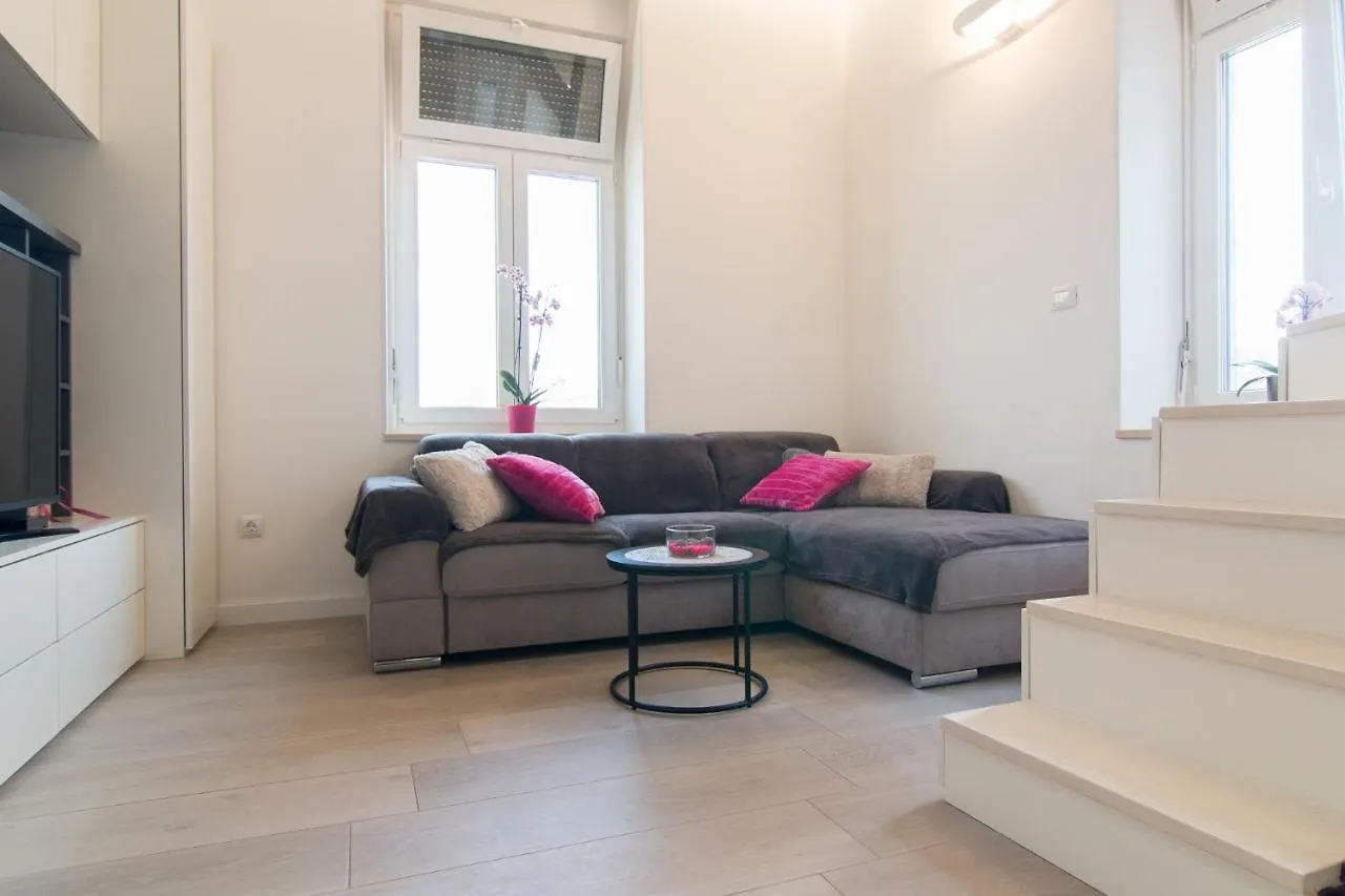 Apartman Giove Pula Lägenhet